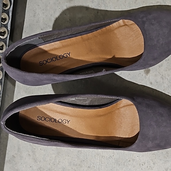 Grey Glitter Block Heels Pumps - Picture 7 of 7